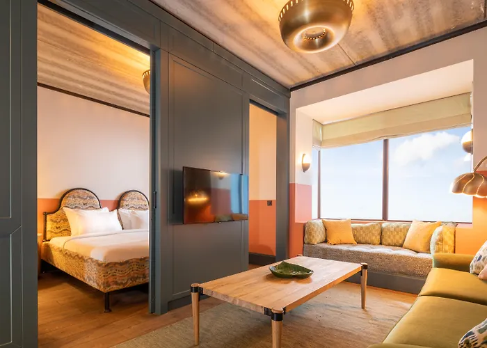 Boetiek hotel: The July - Boat & Co