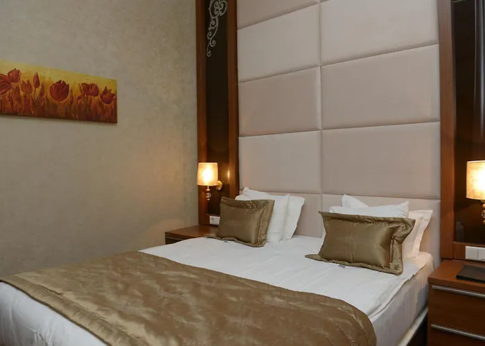 Grand Hotel Downtown