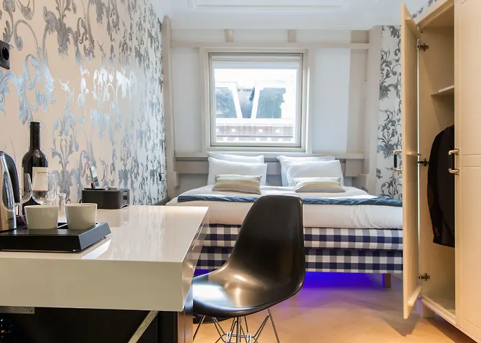 Boutique hotel only: Amsterdam Canal Hotel